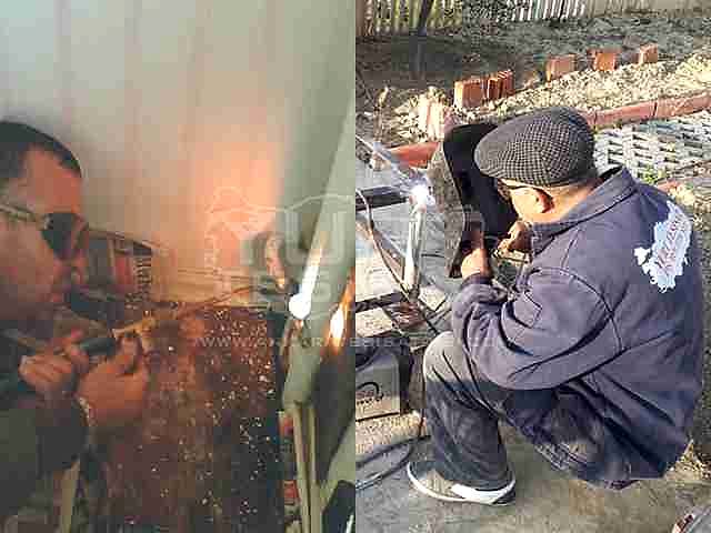 tesisat borusunu oksijen kaynağı ile tamir eden tesisatçı ve Elektrik kaynağı yapan demir doğramacı